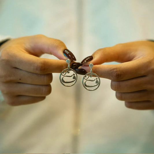 Customized Earrings in Round Shape