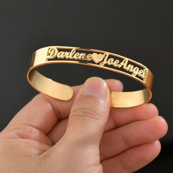 “Personalized Name Bracelet | Customized Jewellers UAE”